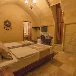 מלון Osmanbey Cave House גורמה