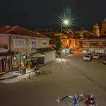 Osmanbey Cave House מלון