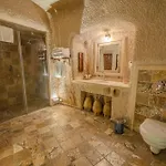 Osmanbey Cave House 3*