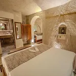 Osmanbey Cave House Hotel 3*