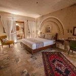 מלון Osmanbey Cave House גורמה