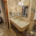 Osmanbey Cave House 3*