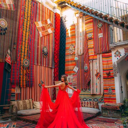 ホテル オスマンベイ ケイヴ ハウス 3*