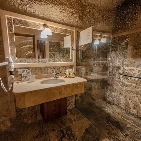 Osmanbey Cave House 3*