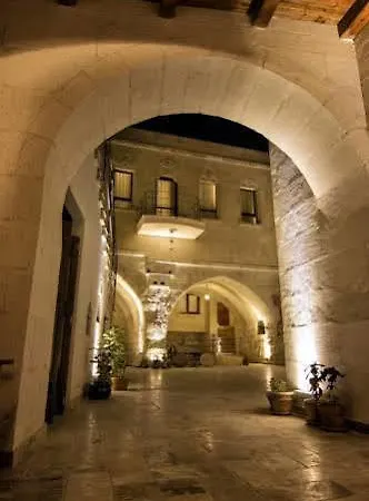 Szálloda Osmanbey Cave House 3*
